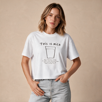 Lactose Is Not Gluten – Damen Boxy Fit – Mockup